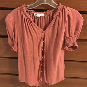 DR2 Women's Button-Down Top in Coral